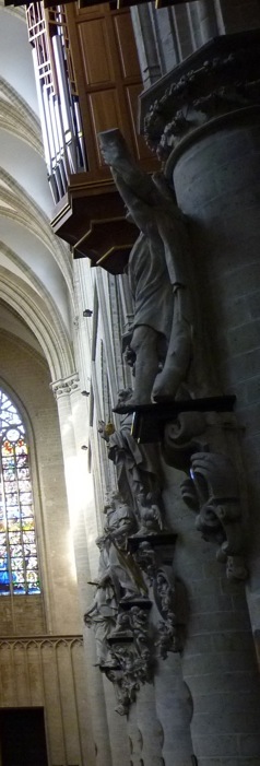 Catedral Bruxelas.A.A.Bispo 2015 copyrightArquivo A.B.E.. 
